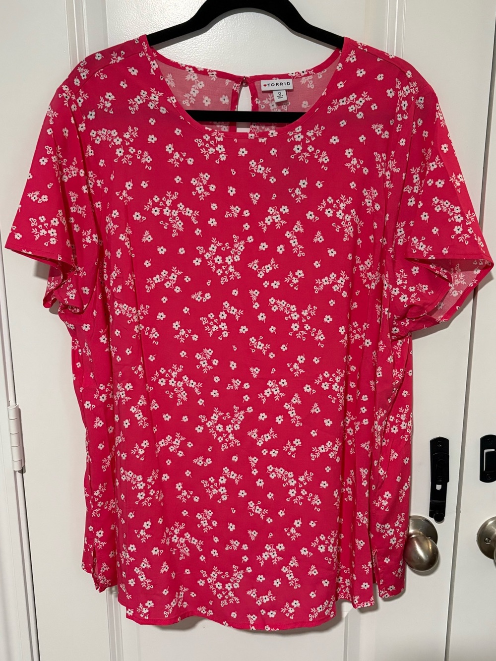 Torrid Abbey Challis Pink Floral Flutter Sleeve Blouse Size 0 L/12 NWT